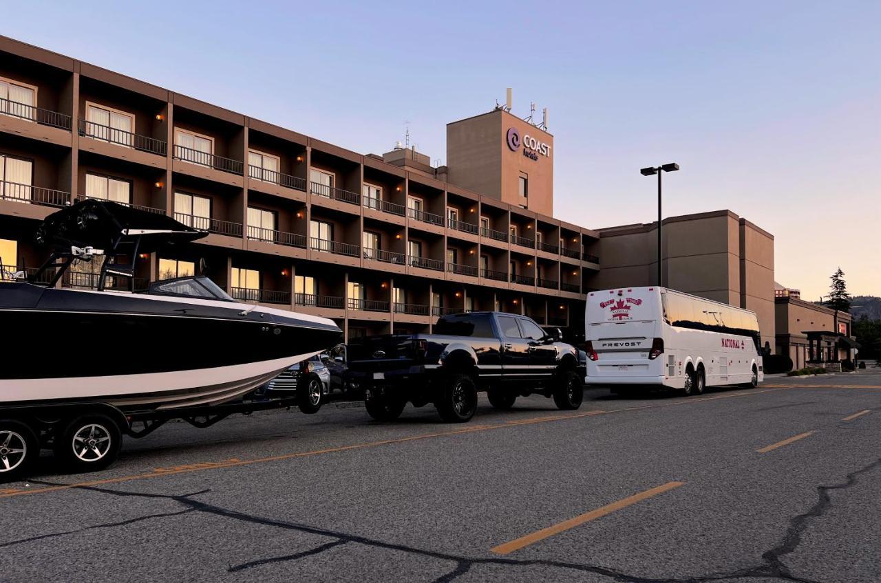 Coast Capri Hotel Kelowna Exterior photo