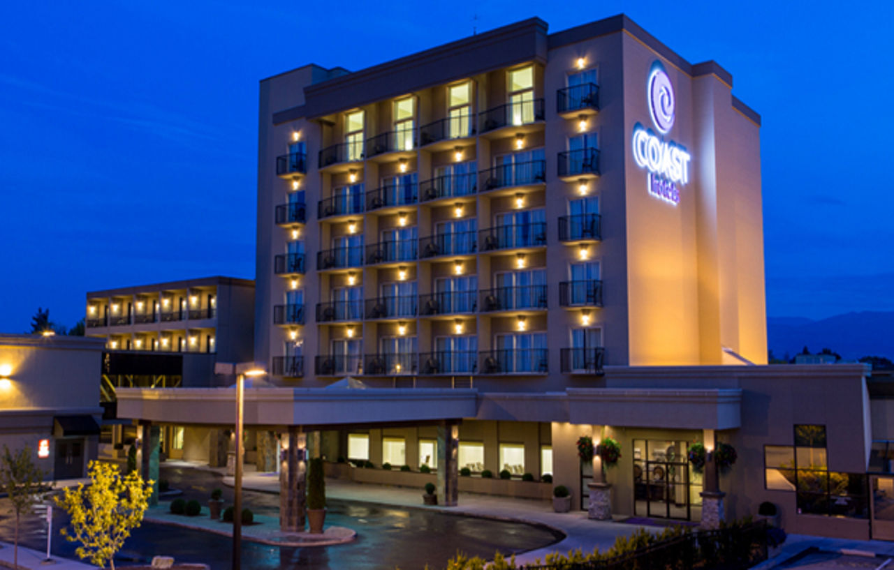 Coast Capri Hotel Kelowna Exterior photo